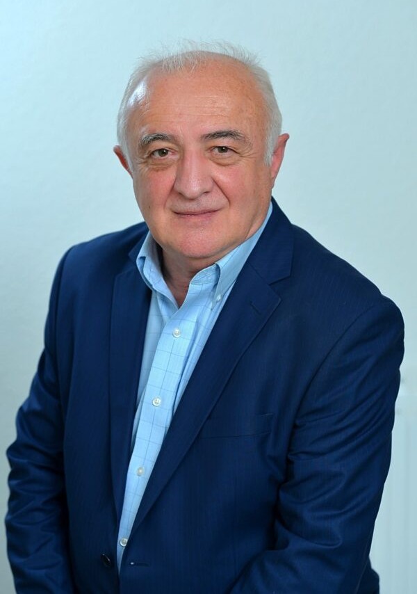 ავთანდილ-გაგნიძე-600×908